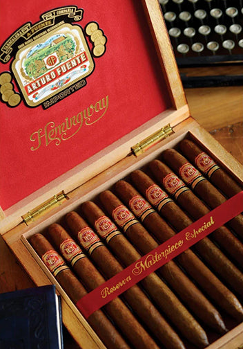 Arturo Fuente Hemingway Classic, 7" x 48
